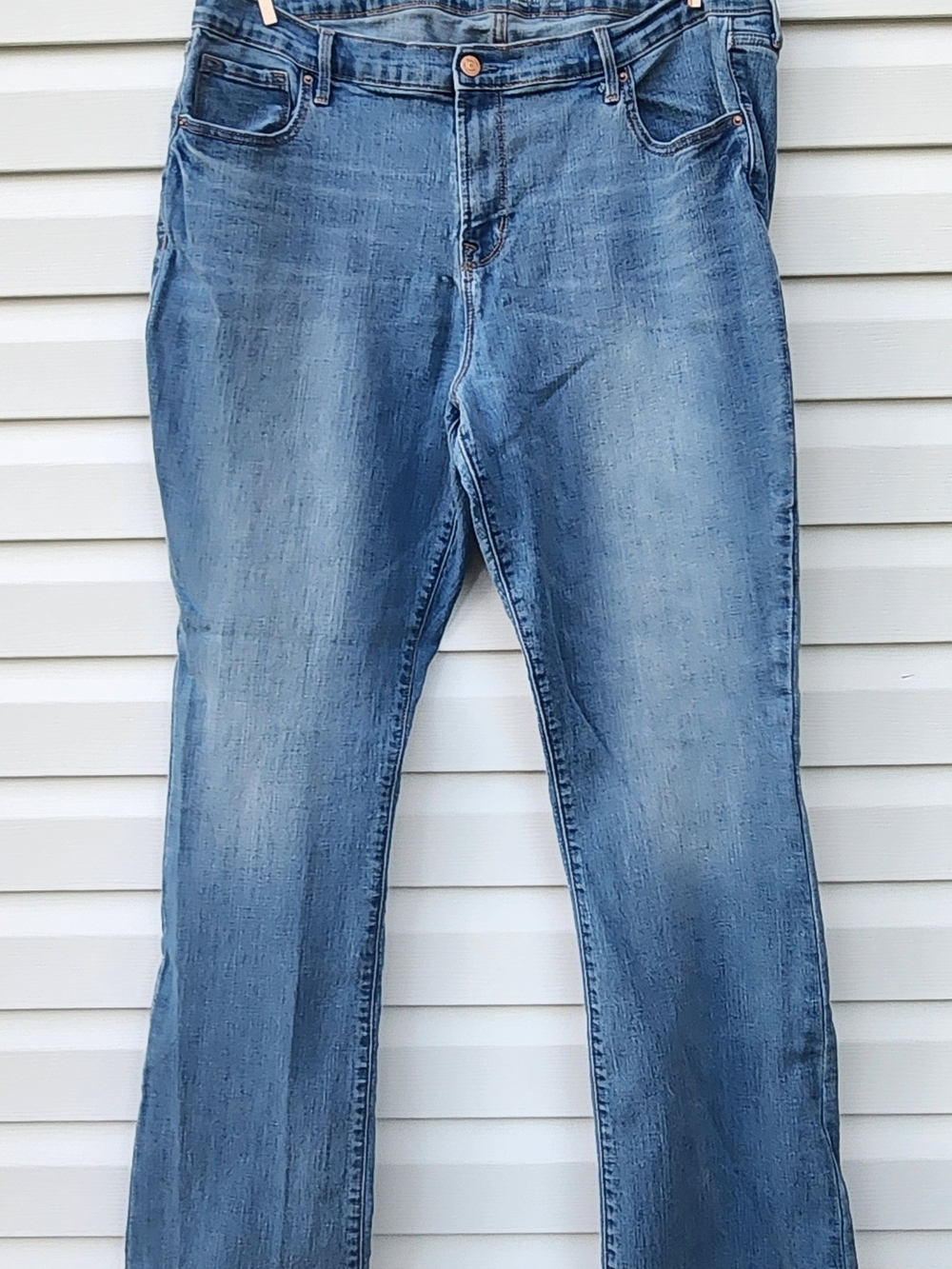 Women’s Light Blue Classic Straight Jeans
